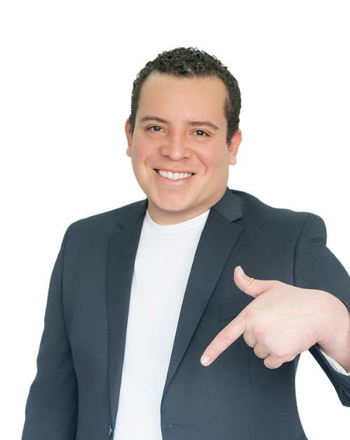 Mtro. Alfredo Cobos